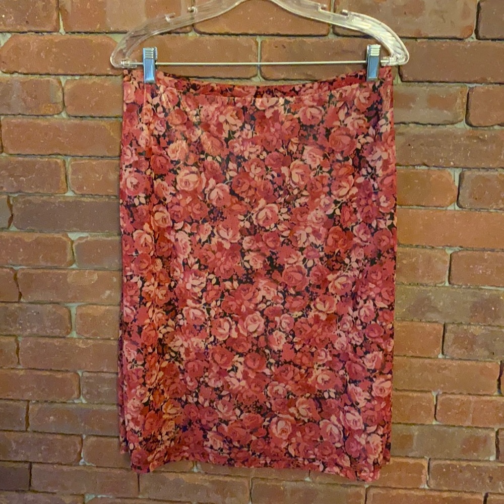 Express Rose Skirt